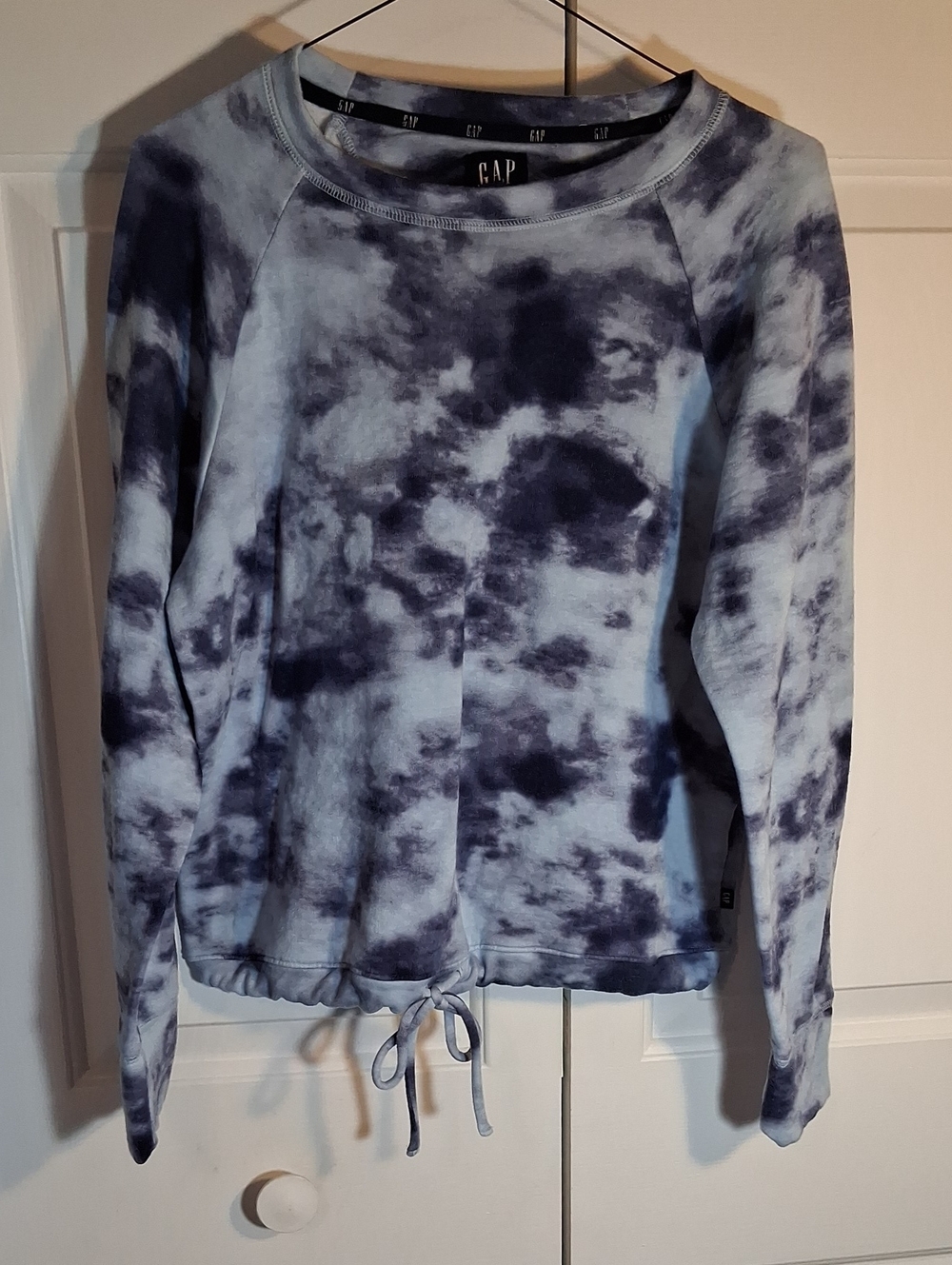 GAP Women's Purple and Light Blue Tie-Dye Drawstring Sweatshirt-90s